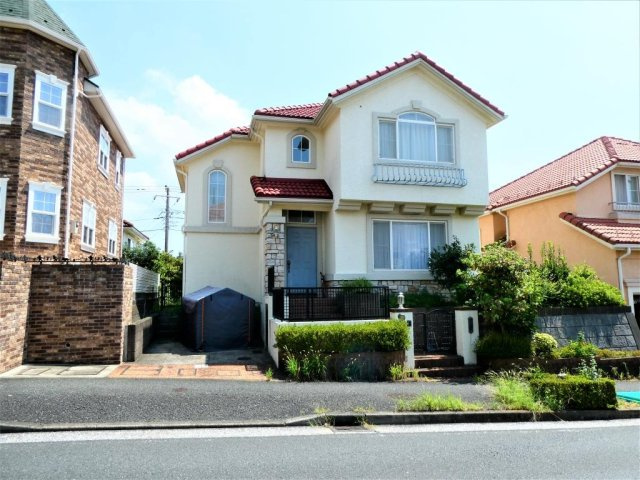 神奈川県横浜市泉区緑園３丁目 戸建ての外観