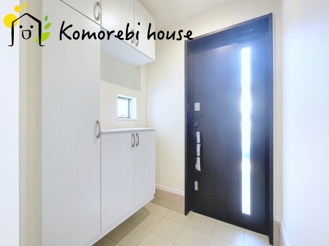 北本宮内　2期　新築一戸建て　ハートフルタウン　Iの玄関|ゆったりとした玄関です