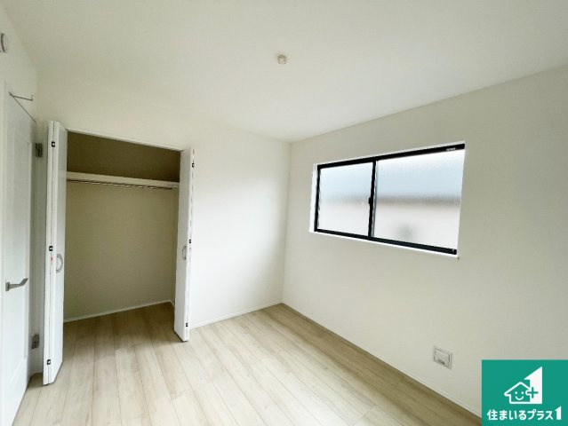 神戸市西区春日台　新築一戸建ての洋室|収納スペースが充実しているので子供の成長に合わせてたくさん収納ができます！家族構成に合わせた様々な活用ができる収納！