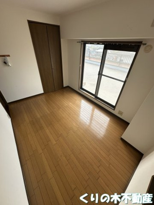 【洋室】 | グランドール今治参番館 | 広々とした洋室です