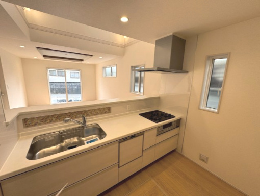 函南町平井　新築戸建　全２棟　２号棟のキッチン