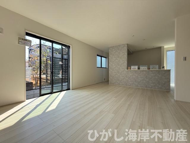茅ヶ崎市松林2丁目　新築戸建　全10棟の居間・リビング|19帖　LDK