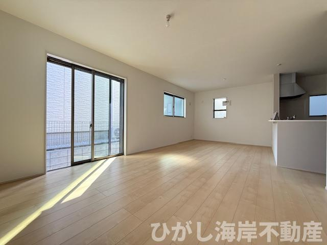 茅ヶ崎市松林2丁目　新築戸建　全10棟の居間・リビング|19.5帖　LDK