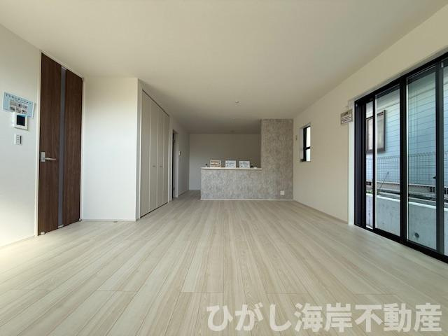 茅ヶ崎市松林2丁目　新築戸建　全10棟の居間・リビング|19.5帖　LDK