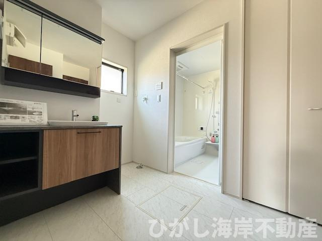 茅ヶ崎市松林2丁目　新築戸建　全10棟の脱衣所|脱衣スペース