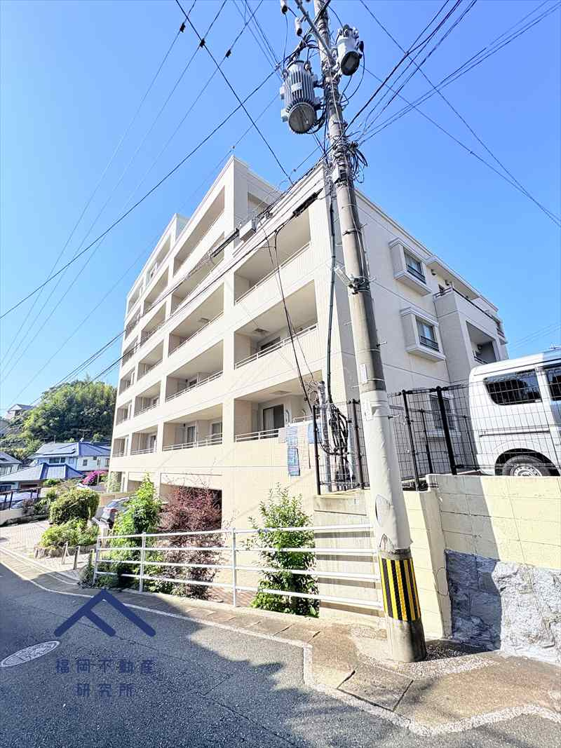 アーサー小笹ヒルズレジデンスの外観