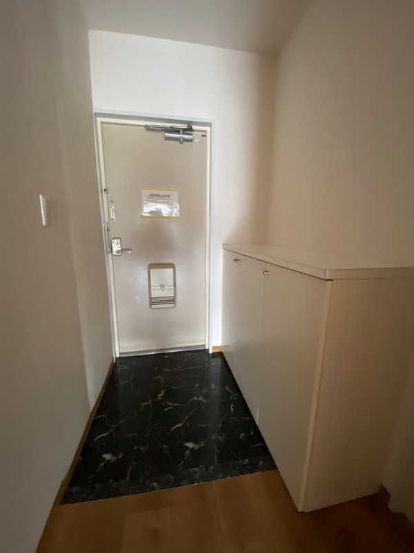 ヒルズ南戸塚3の玄関