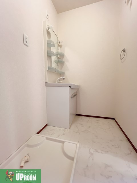 メゾン グランドゥールの洗面所