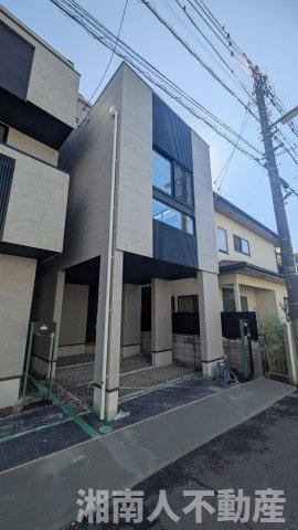 藤沢市鵠沼花沢町４－１３新築戸建て