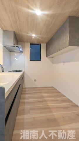 藤沢市鵠沼花沢町４－１３新築戸建てのキッチン|キッチンでお料理をお楽しみください