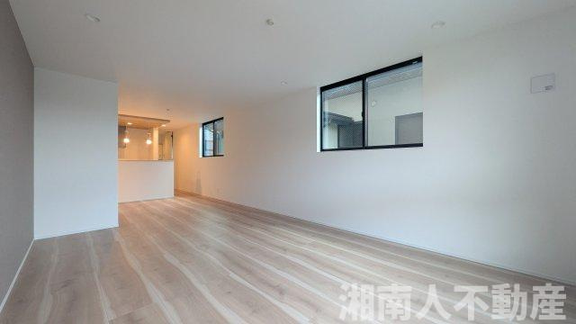 藤沢市鵠沼花沢町４－１３新築戸建ての居間・リビング|居間です
