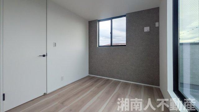 藤沢市鵠沼花沢町４－１３新築戸建ての洋室|きれいな洋室です