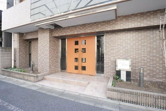 墨田区錦糸１丁目の賃貸マンションのエントランス