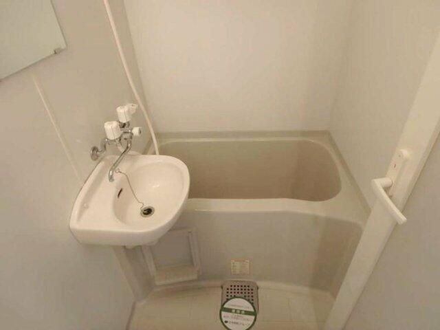 墨田区錦糸１丁目の賃貸マンションの浴室|2点ユニット(バス・トイレ別）