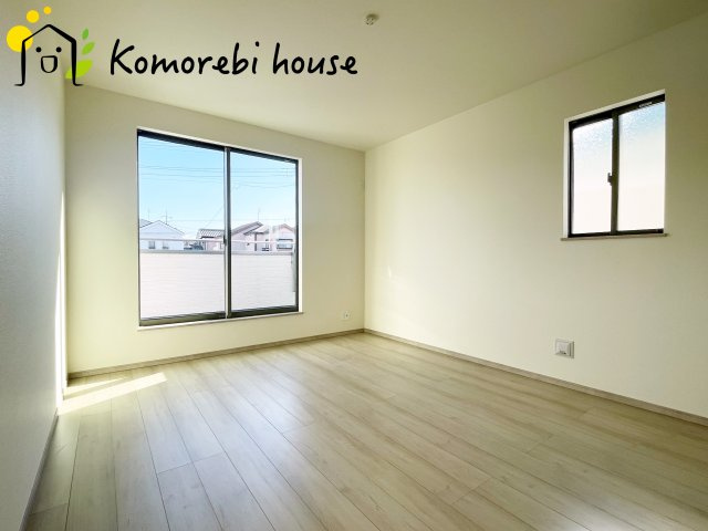 北本宮内　2期　新築一戸建て　ハートフルタウン　Jの寝室|広くて明るい寝室