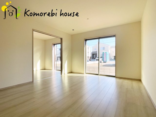 北本宮内　2期　新築一戸建て　ハートフルタウン　Jの居間・リビング|ゆったりとした居間です