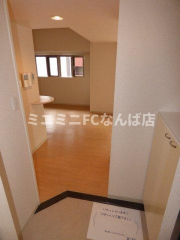 マルべリーモラダの玄関