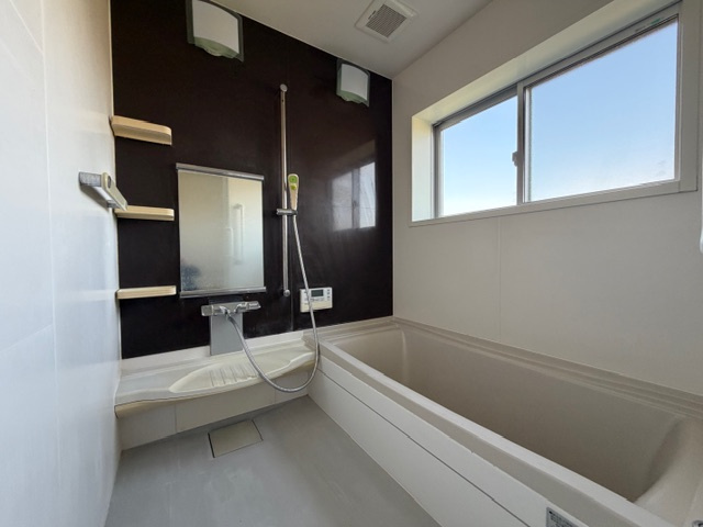 都城市五十町の中古一戸建の浴室