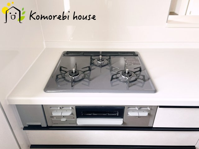 蓮田市西新宿　11期　新築一戸建て　グラファーレ　01のキッチン|撮影：'26/02/20