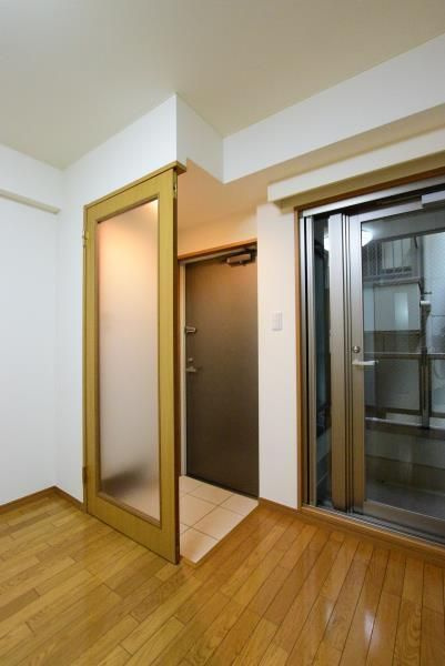 キバサンフラットの玄関