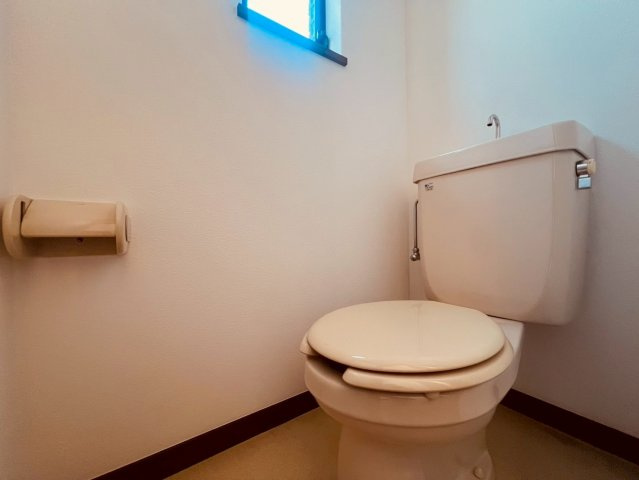 【トイレ】 | 武蔵野市境南町５丁目　中古戸建て | 清潔なトイレは毎日の暮らしに小さなゆとりと安心をもたらします