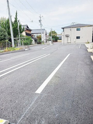 【駐車場】 | プレミアム２７番館 | 駐車場に車を止められます
