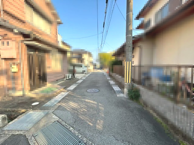 長岡京市長岡3丁目の前面道路含む現地写真|閑静な住宅地です。