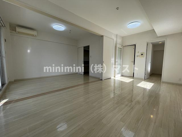 CITYSPIRE幸町の居間・リビング