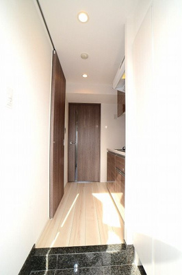 【玄関】 | ステージファースト世田谷アジールコート | ※カラータイプ異なります。