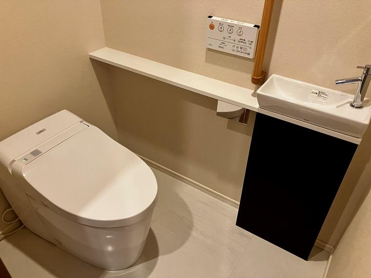 ＧＬＯＢＡＬ　ＦＲＯＮＴ　ＴＯＷＥＲのトイレ