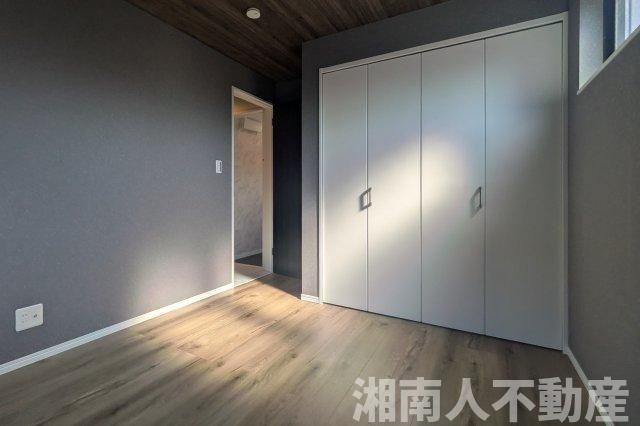 藤沢市鵠沼橘２丁目８－４１新築戸建ての洋室|スタンダードな洋室です