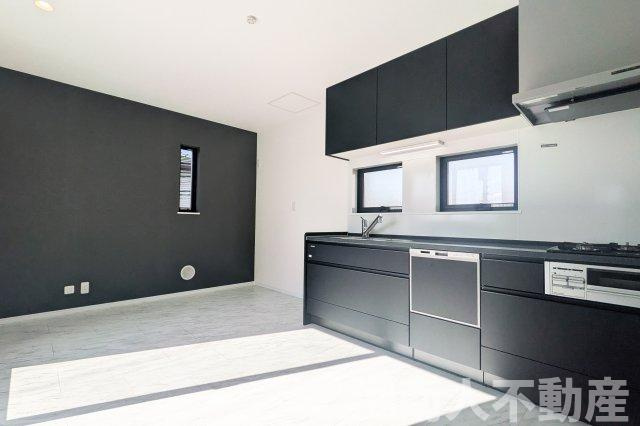 藤沢市鵠沼橘２丁目８－４１新築戸建てのキッチン|きれいなキッチンです