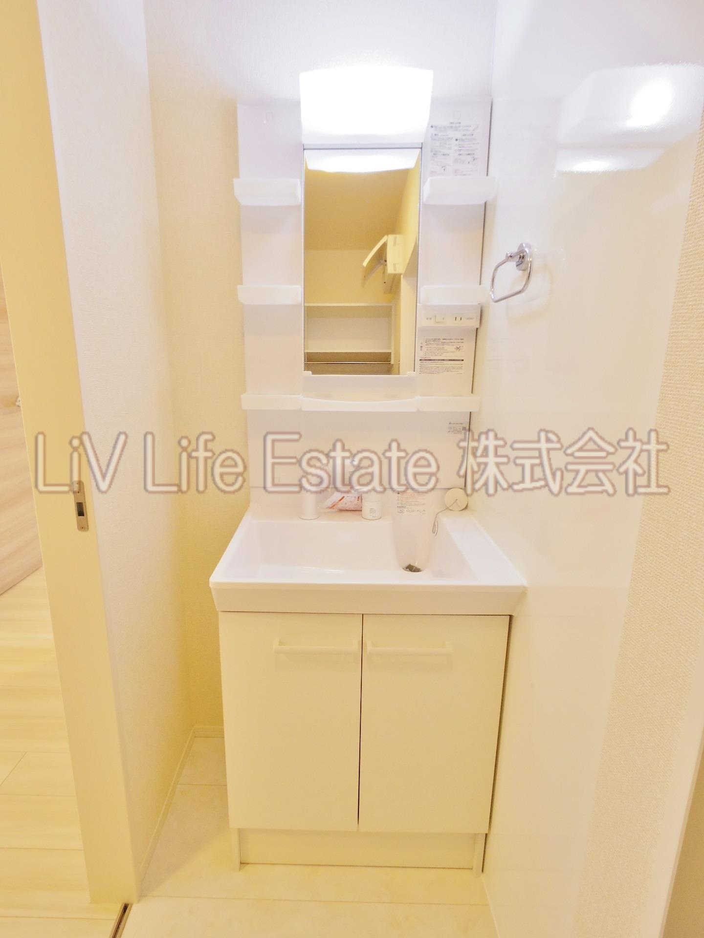 小平市鈴木町２丁目のアパートの洗面所