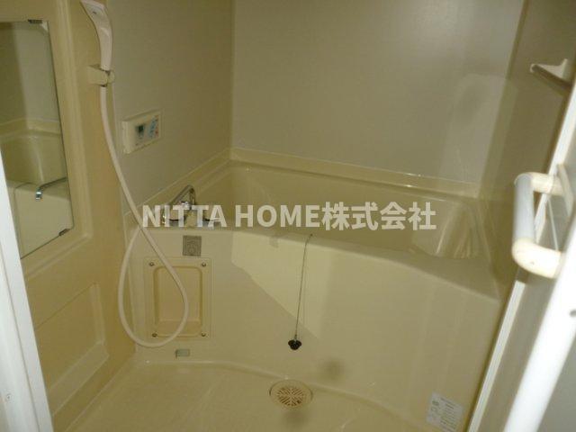 アルルフラッツの浴室|キレイなバスルームで疲れもなくなりますね☆