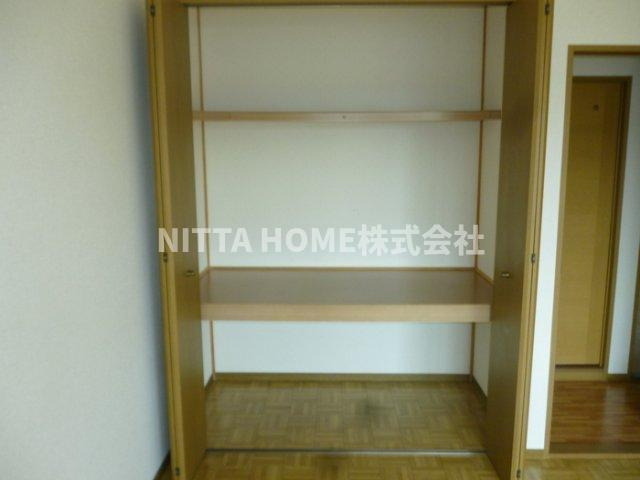 アルルフラッツの収納|2か所の収納で、荷物も安心♪