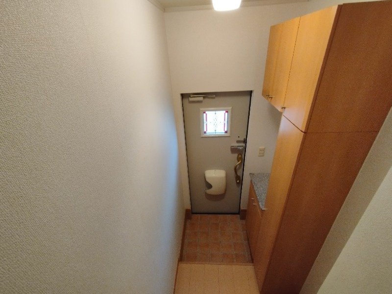 アルモニーの玄関