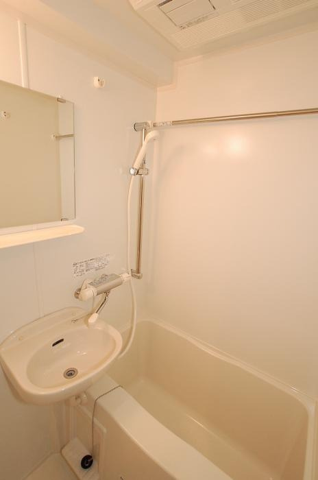 グランドコンシェルジュ蒲田イーストの浴室