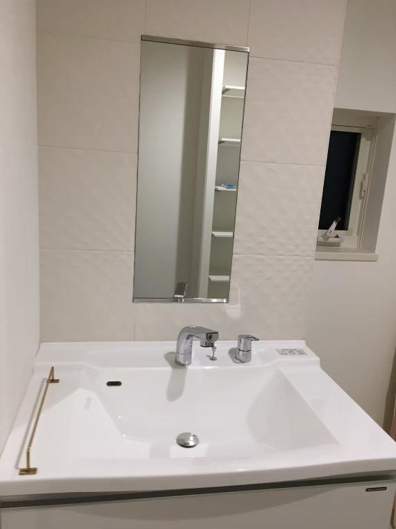 青砥町戸建の洗面所