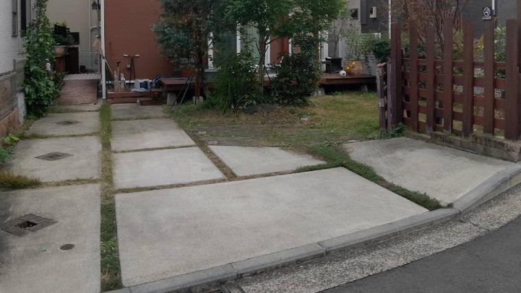 青砥町戸建の駐車場