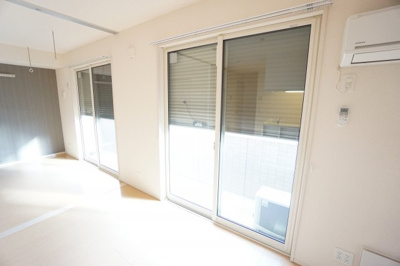 【設備】 | テラスガーデン | ※同物件・反転タイプの写真です。