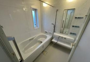 東山町　中古戸建の浴室|1620サイズ　浴室乾燥機付き