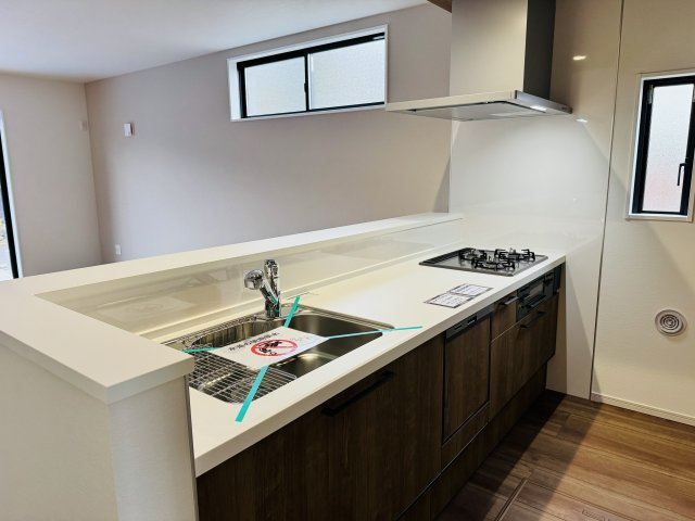 八王子市　上柚木　新築一戸建て　３期のキッチン|～使い勝手の良いシステムキッチン～