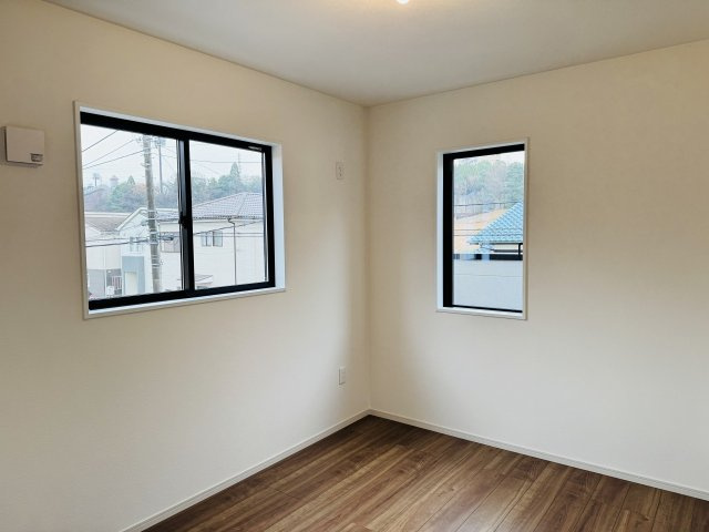 八王子市　上柚木　新築一戸建て　３期の子供部屋|～2階5.2帖の洋室　2面採光で明るく風通しの良いお部屋です～