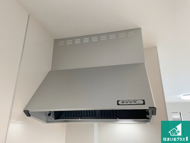 明石市大久保町西島　新築一戸建ての設備|汚れにくいスロットフィルタでお手入れラクラク！ＬＥＤ照明付き！