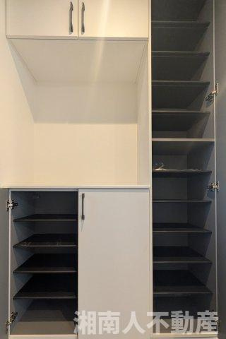 藤沢市鵠沼橘２丁目８－４１新築戸建ての収納|便利な収納スペースです