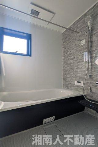 藤沢市鵠沼橘２丁目８－４１新築戸建ての浴室|きれいなお風呂です