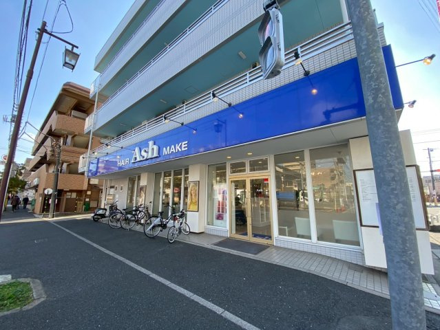 クレールフォンテーヌの周辺
