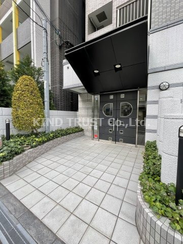 エスリード東天満第2のエントランス|ゆとりのあるエントランスです