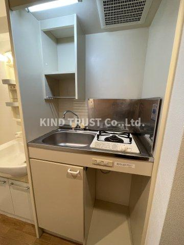 エスリード東天満第2のキッチン|コンパクトなキッチンで掃除もラクラク