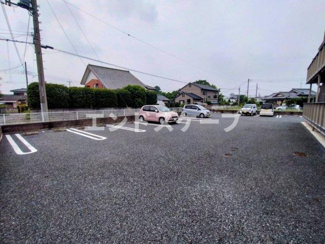 チェルビアットの駐車場|高崎、前橋のお部屋探しはエンドスケープまで！お客様の理想お聞かせ下さい♪